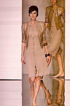 Giorgio Armani S/S 01 Look 29