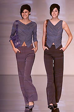 Giorgio Armani S/S 01 Look 37