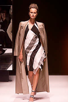 Gianfranco Ferré S/S 01 Look 3