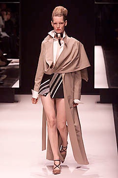 Gianfranco Ferré S/S 01 Look 4