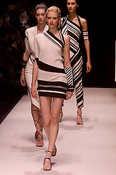 Gianfranco Ferré S/S 01 Look 7