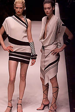 Gianfranco Ferré S/S 01 Look 8
