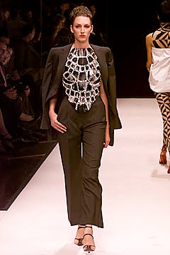 Gianfranco Ferré S/S 01 Look 25