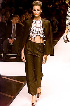 Gianfranco Ferré S/S 01 Look 26