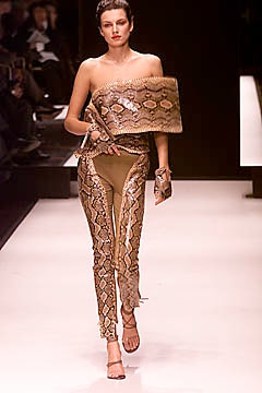 Gianfranco Ferré S/S 01 Look 39