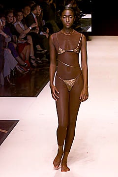 Gianfranco Ferré S/S 01 Look 76