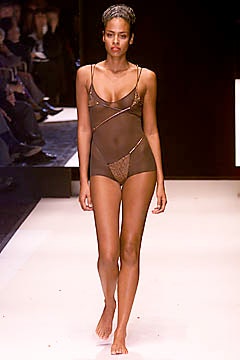 Gianfranco Ferré S/S 01 Look 77