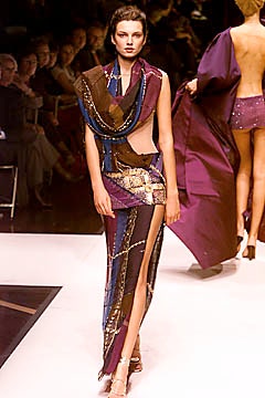 Gianfranco Ferré S/S 01 Look 87
