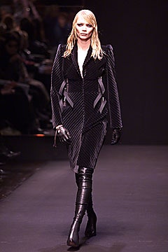 Gianfranco Ferré F/W 01 Look 7