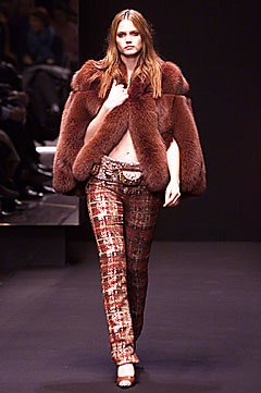 Gianfranco Ferré F/W 01 Look 11