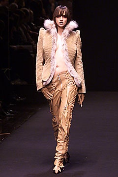 Gianfranco Ferré F/W 01 Look 15