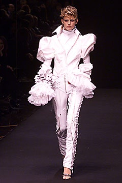 Gianfranco Ferré F/W 01 Look 25