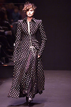 Gianfranco Ferré F/W 01 Look 34