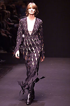Gianfranco Ferré F/W 01 Look 35