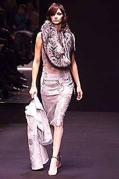 Gianfranco Ferré F/W 01 Look 39