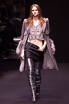 Gianfranco Ferré F/W 01 Look 40