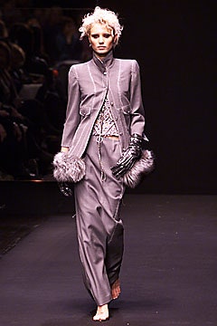 Gianfranco Ferré F/W 01 Look 42