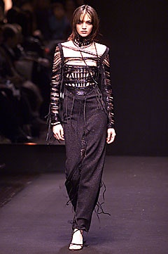 Gianfranco Ferré F/W 01 Look 62