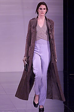 Giorgio Armani F/W 01 Look 1