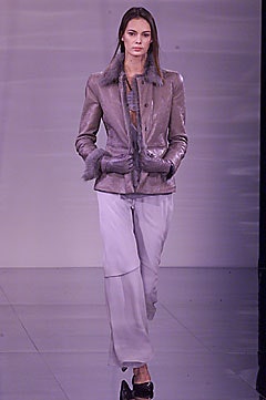 Giorgio Armani F/W 01 Look 4