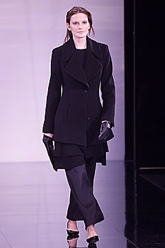 Giorgio Armani F/W 01 Look 18