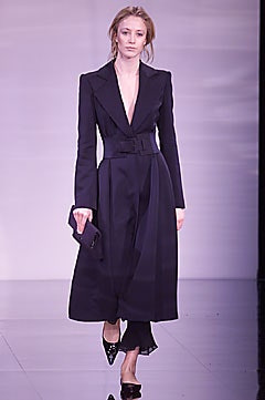 Giorgio Armani F/W 01 Look 23