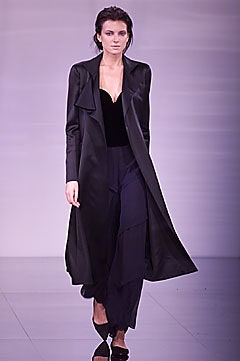 Giorgio Armani F/W 01 Look 25