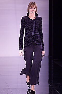 Giorgio Armani F/W 01 Look 30