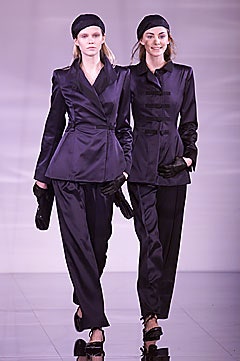 Giorgio Armani F/W 01 Look 36