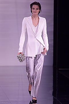 Giorgio Armani F/W 01 Look 38