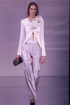 Giorgio Armani F/W 01 Look 39