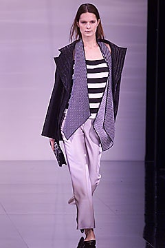Giorgio Armani F/W 01 Look 47