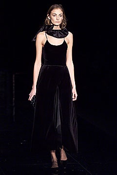 Giorgio Armani F/W 01 Look 56