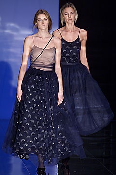 Giorgio Armani F/W 01 Look 63