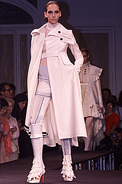 Féraud F/W 01 Couture Look 2