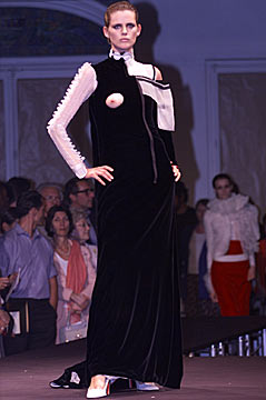 Féraud F/W 01 Couture Look 14
