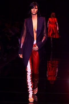 Gianfranco Ferré S/S 02 Look 18