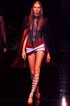 Gianfranco Ferré S/S 02 Look 19