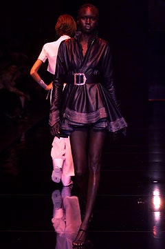 Gianfranco Ferré S/S 02 Look 40