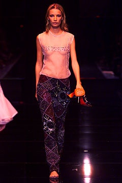 Gianfranco Ferré S/S 02 Look 54