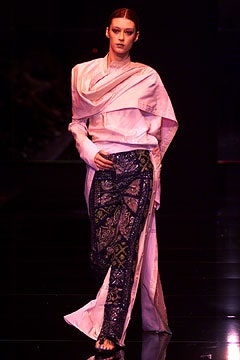 Gianfranco Ferré S/S 02 Look 55
