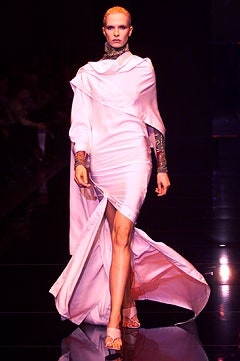 Gianfranco Ferré S/S 02 Look 58