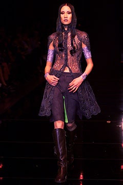Gianfranco Ferré S/S 02 Look 61