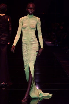 Gianfranco Ferré S/S 02 Look 82