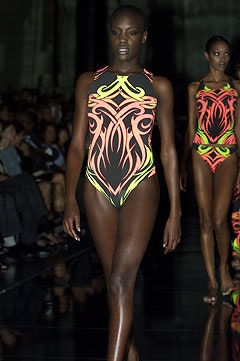 Gianfranco Ferré S/S 02 Look 84