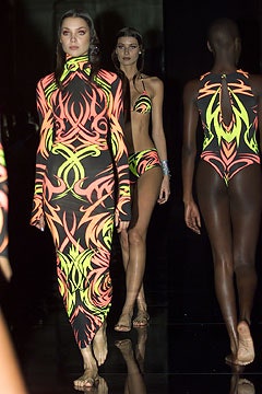 Gianfranco Ferré S/S 02 Look 86