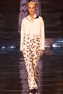 Giorgio Armani S/S 02 Look 8