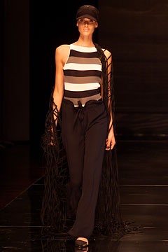 Giorgio Armani S/S 02 Look 17
