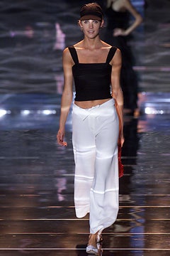 Giorgio Armani S/S 02 Look 22