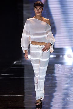 Giorgio Armani S/S 02 Look 27